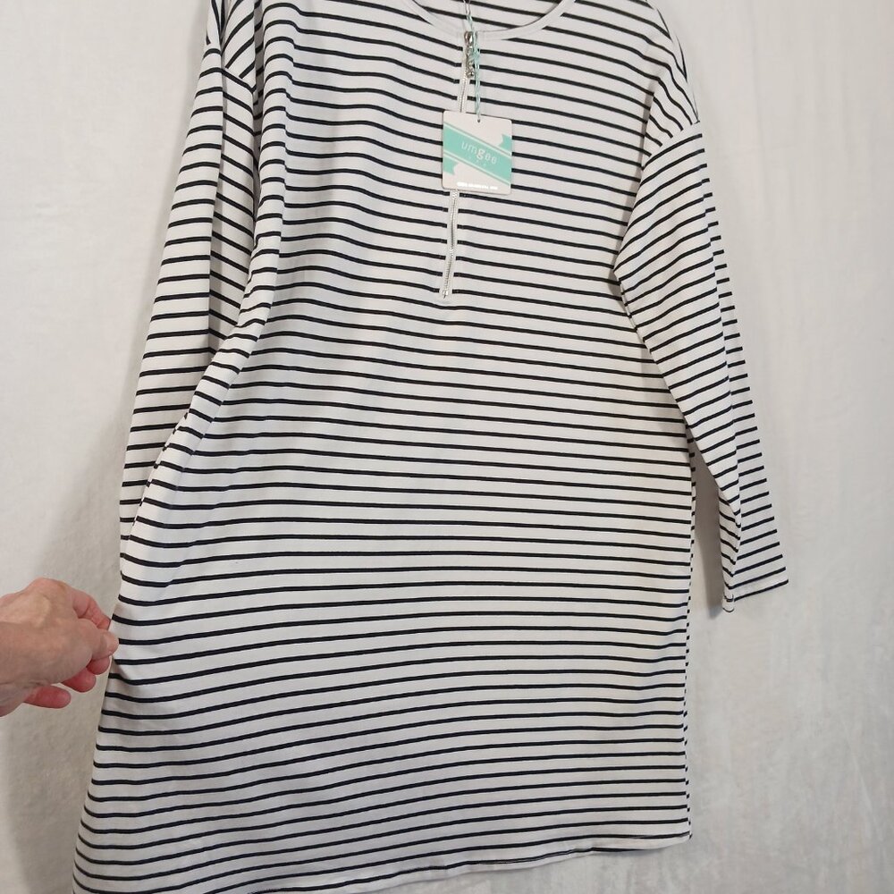 Umgee, NWT Oversized, Black and White Striped Mini Dress, Long Sleeve, Small - Picture 6 of 15